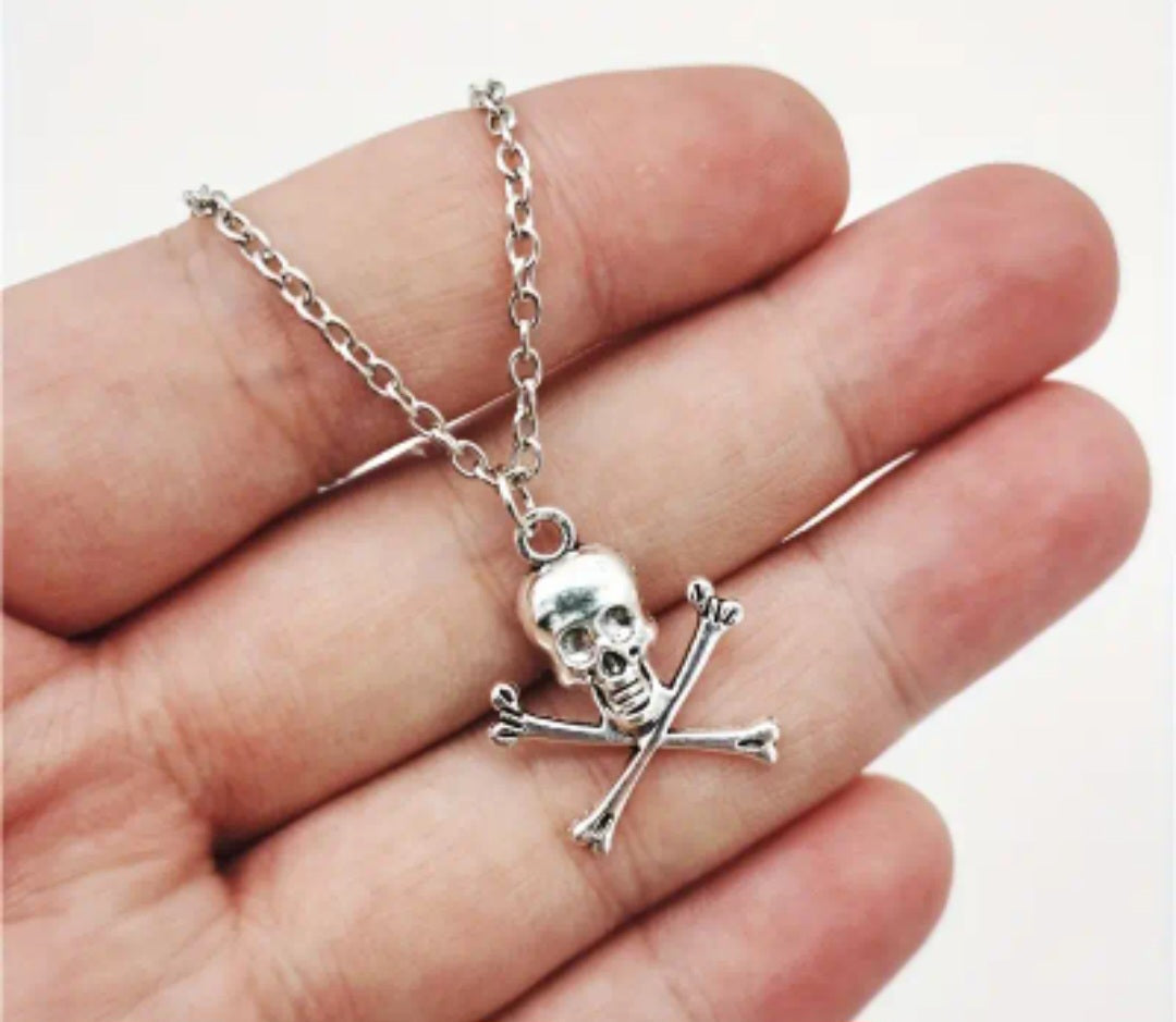 Skull and Crossbone Pendant Necklace