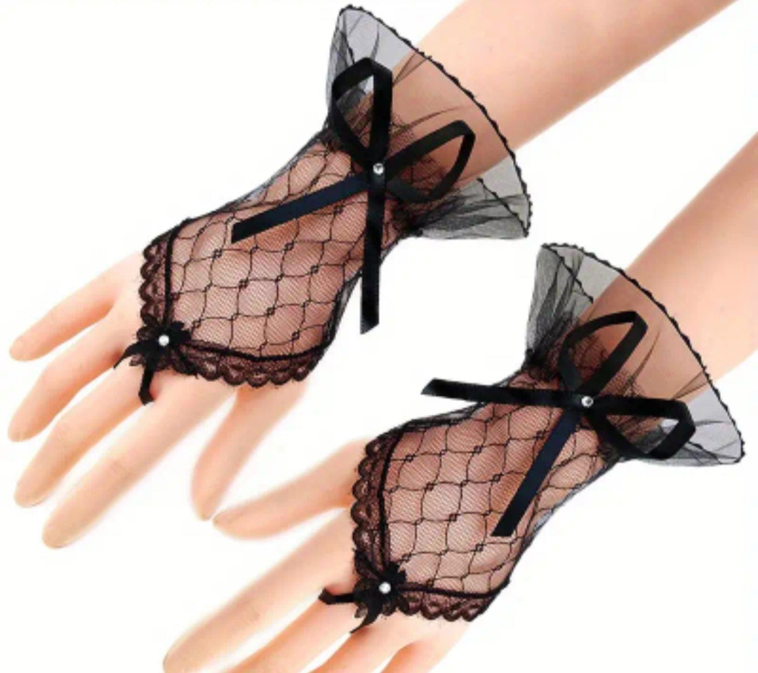 Short Lace Single Finger Gloves