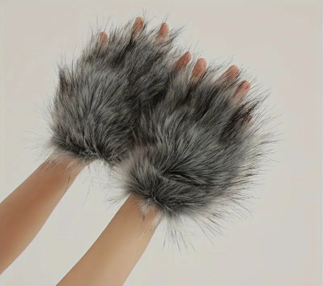 🌟New🌟 Werewolf Cuff Glovelettes