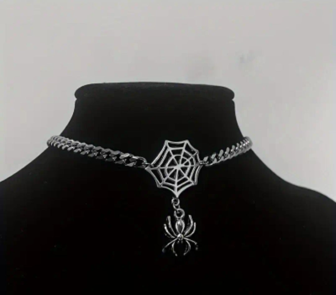 🌟New🌟 Spider and Web Choker Necklace