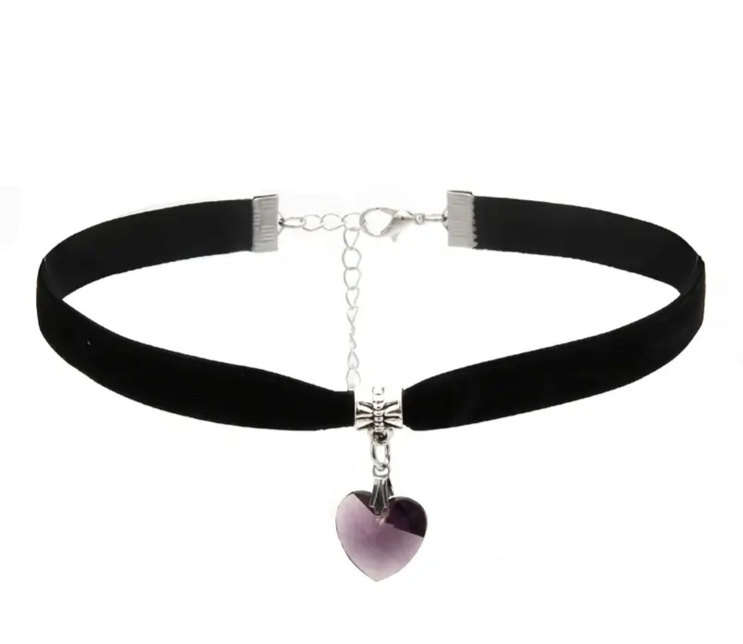 🌟New🌟 Velvet Heart Cameo Choker Necklace