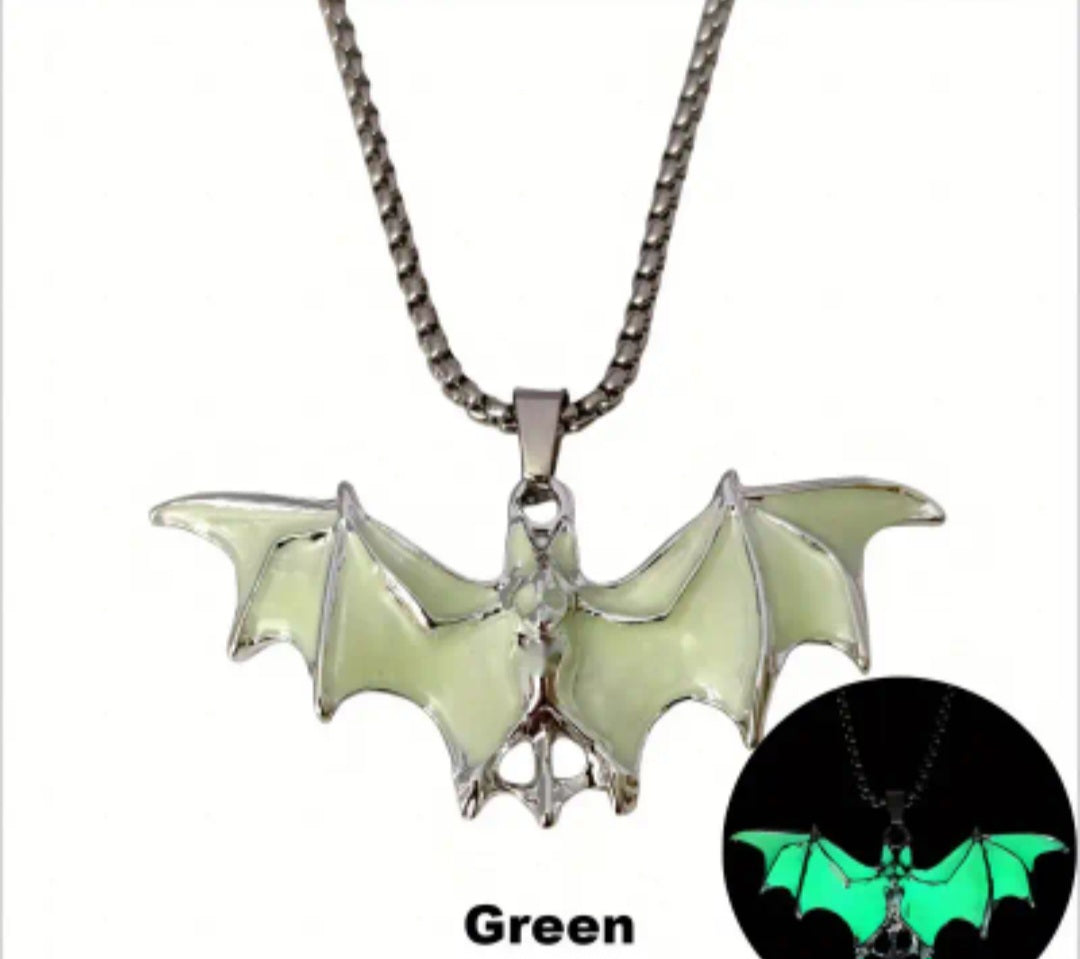 🌟New🌟 GID Bat Necklace