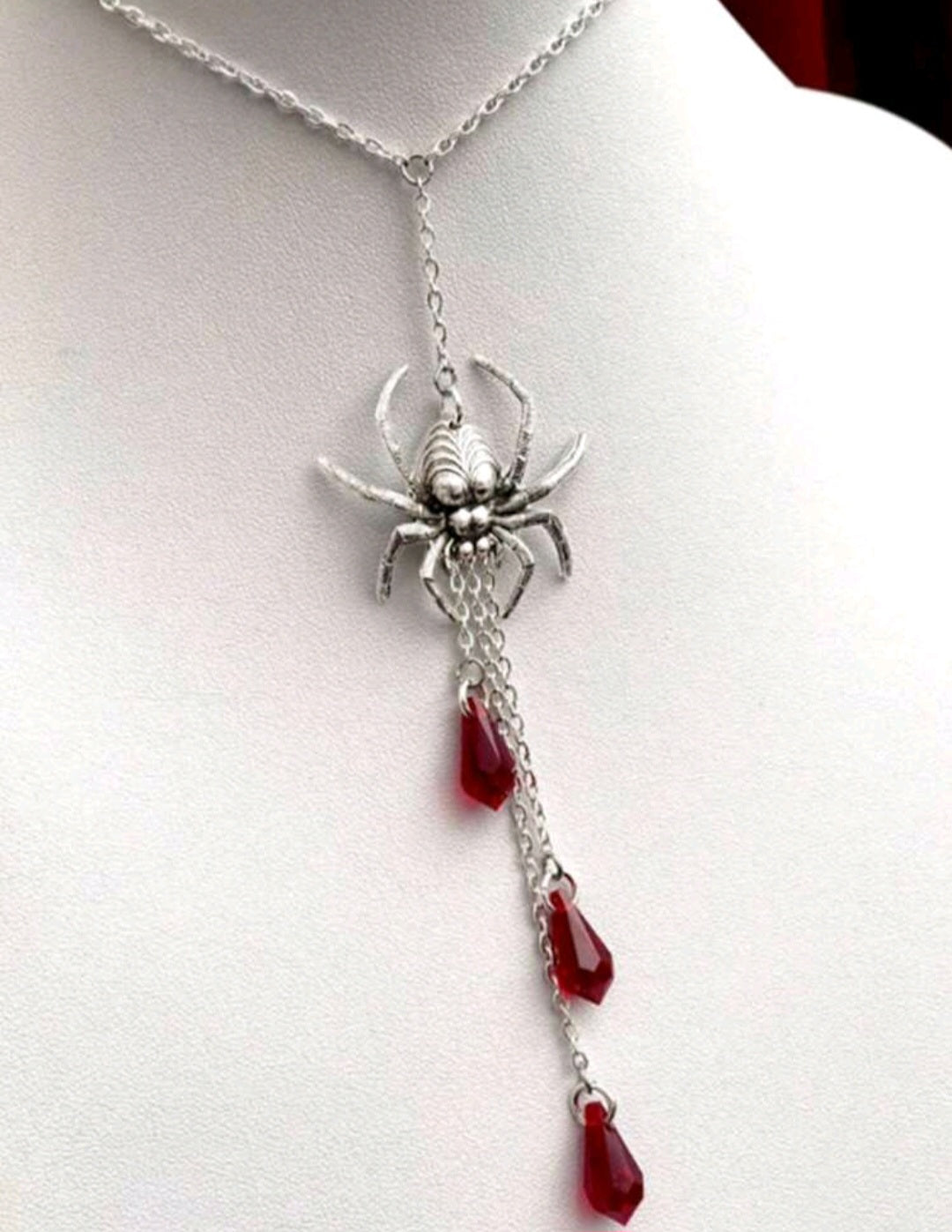 🌟New🌟 Spider and Blood Necklace