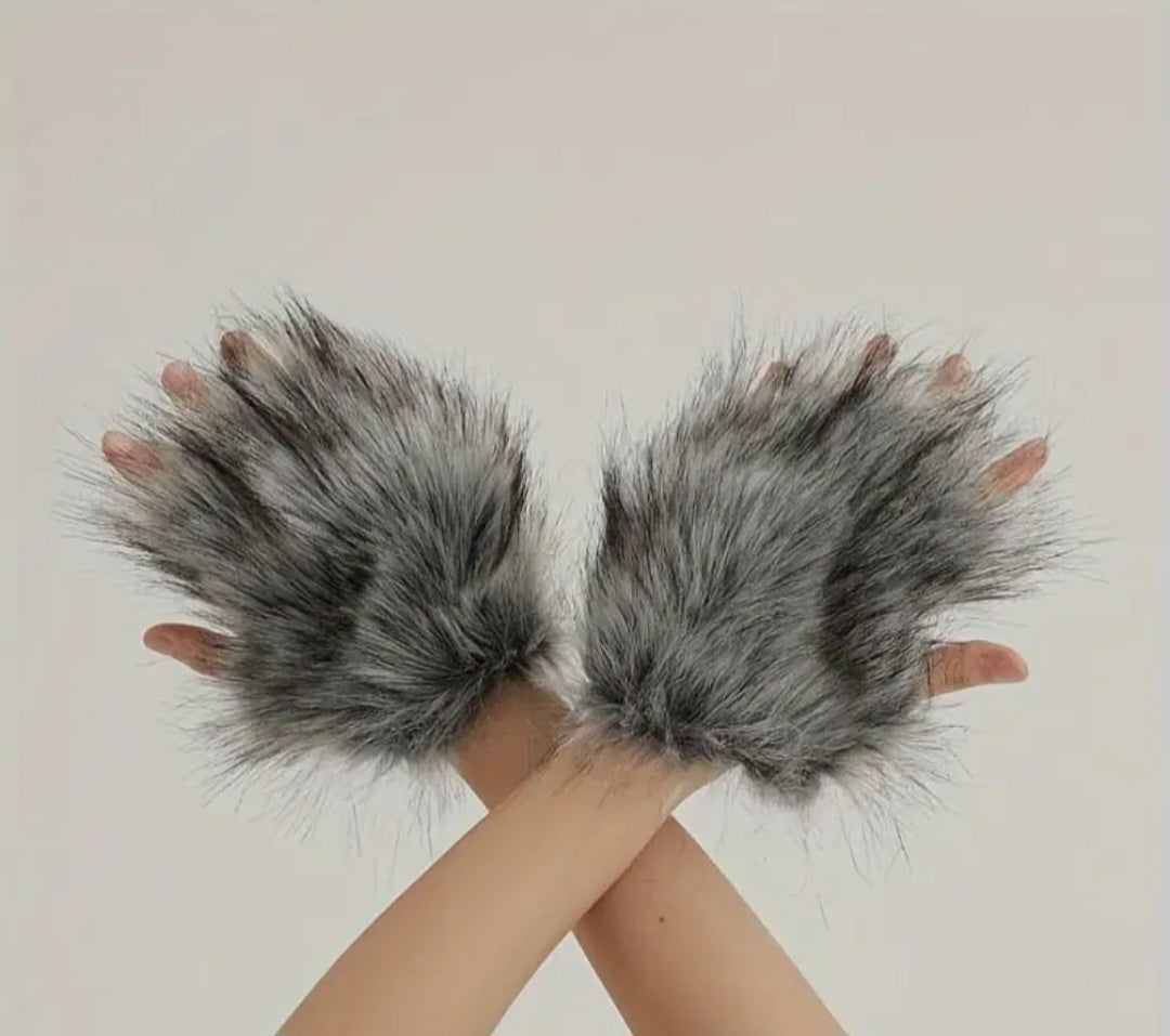 🌟New🌟 Werewolf Cuff Glovelettes