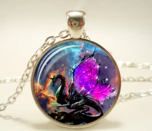 🌟New🌟 Dragon Orb Necklace